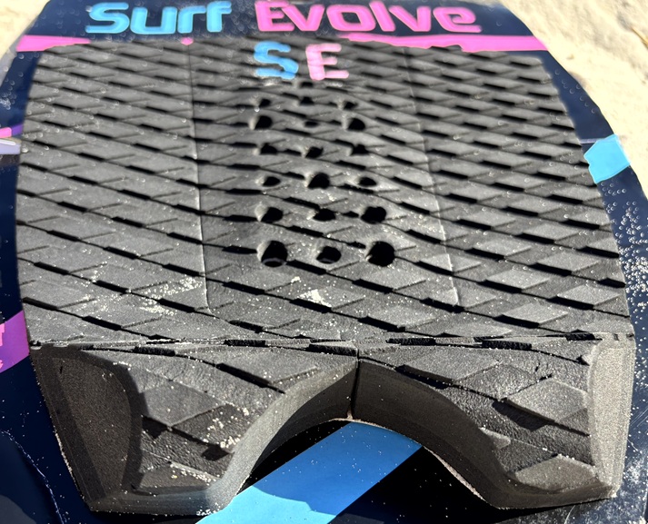 Evolve Rear Black Tail Pad - Image 3