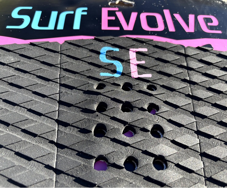 Evolve Rear Black Tail Pad - Image 2