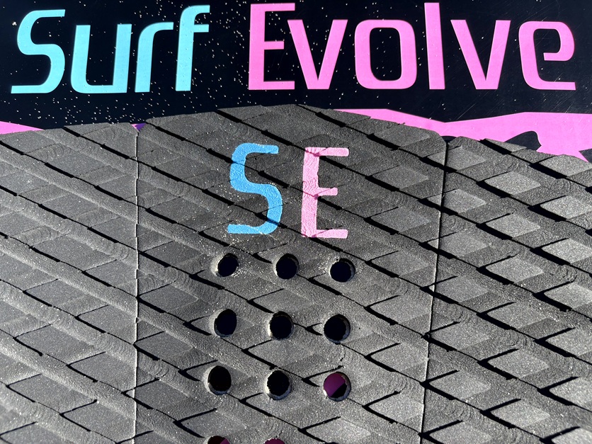 Evolve Rear Black Tail Pad